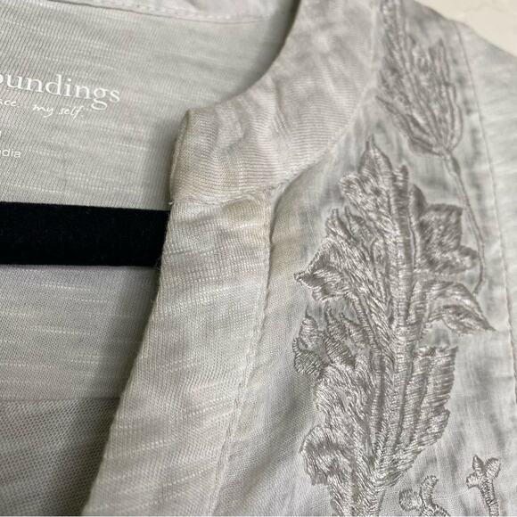 Soft Surroundings Gray Embroidered Cotton Blend 3/4 Sleeve Tunic Top Small - Picture 5 of 13